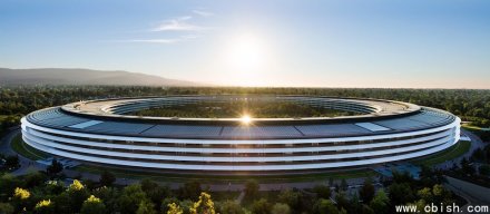 苹果法务长、政策主管将于2026年初退休，芯片主管传也将离职