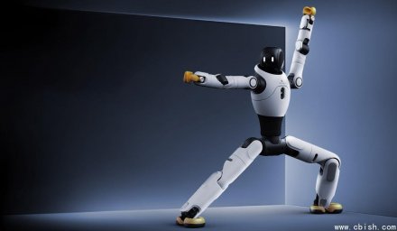 智元发布新一代具身智能大小脑系统，提升机器人脑手协同能力