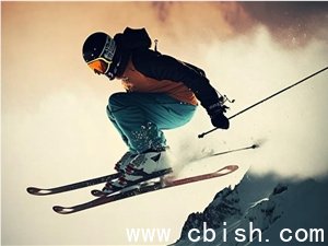 北大联合OceanBase推出LoVR基准，首创全视频片段级检索新范式，入选WWW 2026