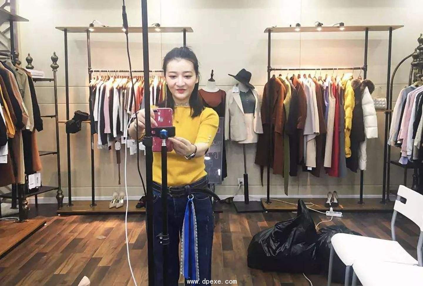 快手主播告诉你如何通过直播卖货，7个月涨粉30万，带货5000万