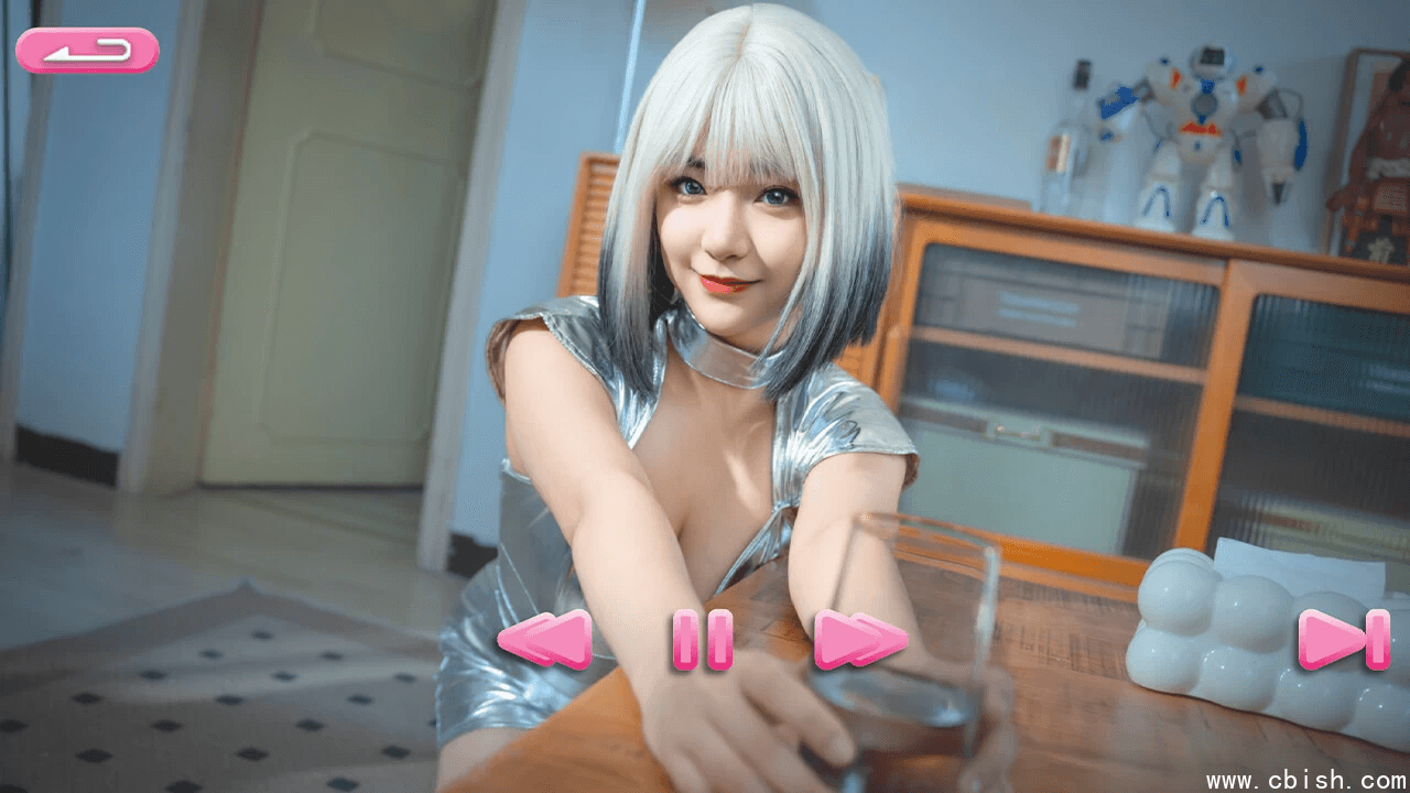 《定制女友》Build.14209732 美女恋爱真人影游