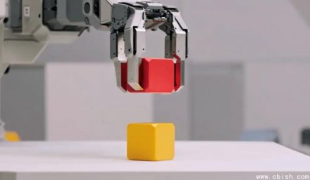 Runway发布全球首个世界模型GWM-1，支持原生音频与多镜头视频生成