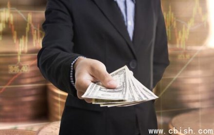 甲骨文借AI赋能编程，三季度营收增长22%突围SaaS困境