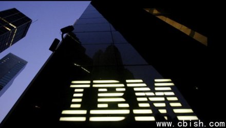 IBM发布Granite 4.0 3B Vision：高效企业文档数据提取解决方案