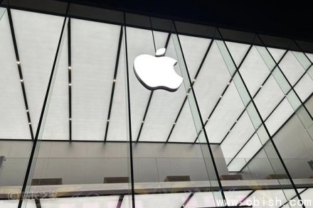 iOS 26 短信应用上线AI智能搜索