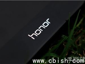 荣耀发布YOYO Claw：预制龙虾AI智能体技术