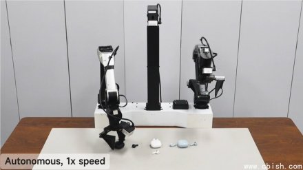 小米开源VLA大模型，实现机器人亚毫米级精准操作