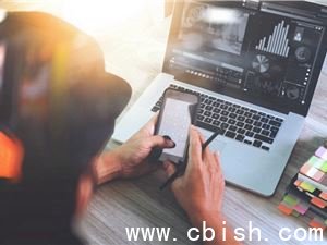 AI记账软件误称买衣像“寿衣”，官方道歉并紧急整改