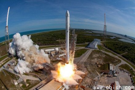SpaceXAI 与 Cursor 联手打造 AI 模型，性能或直追 GPT-5.5