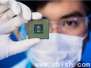 谷歌自研Gemini专用芯片：单位功耗token处理能力提升6至10倍