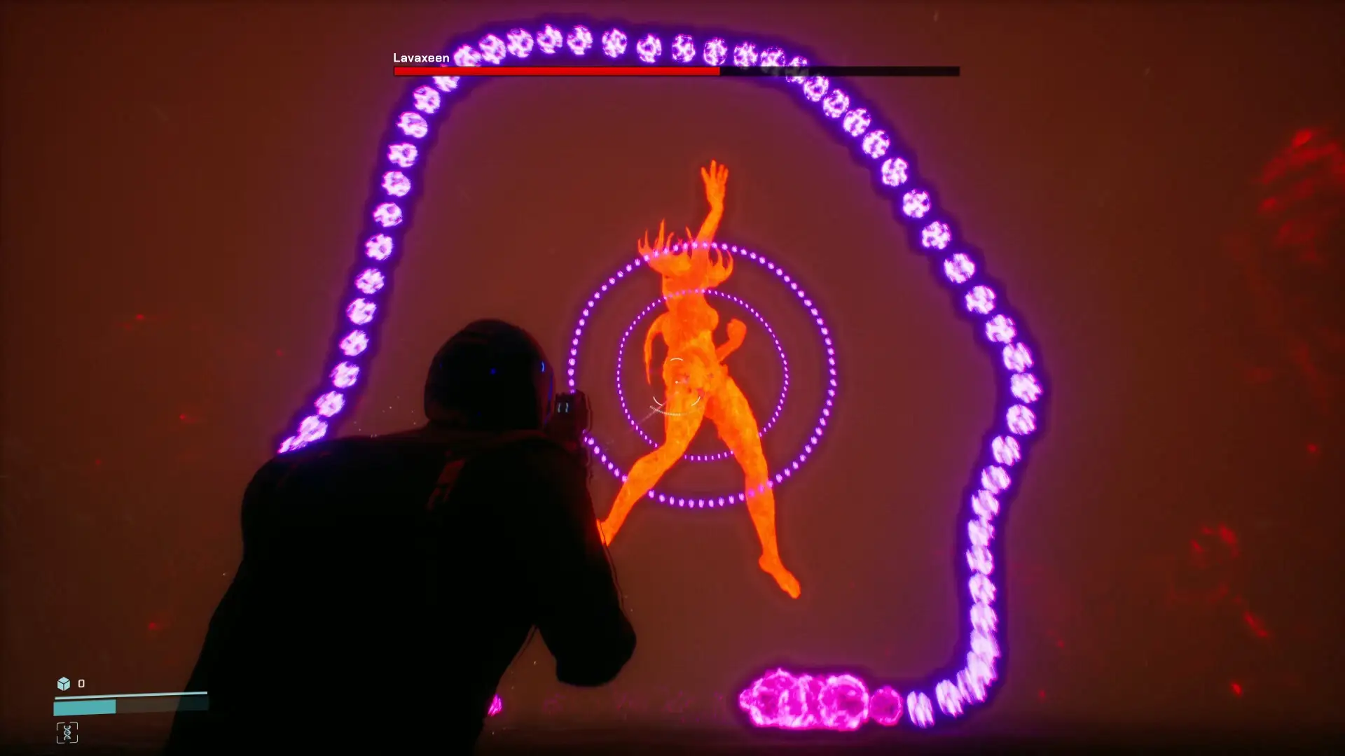 Project Tower 游戏实机画面：主角在弹幕洪流中切换形态，身后是崩塌的塔层与闪烁的希克人核心